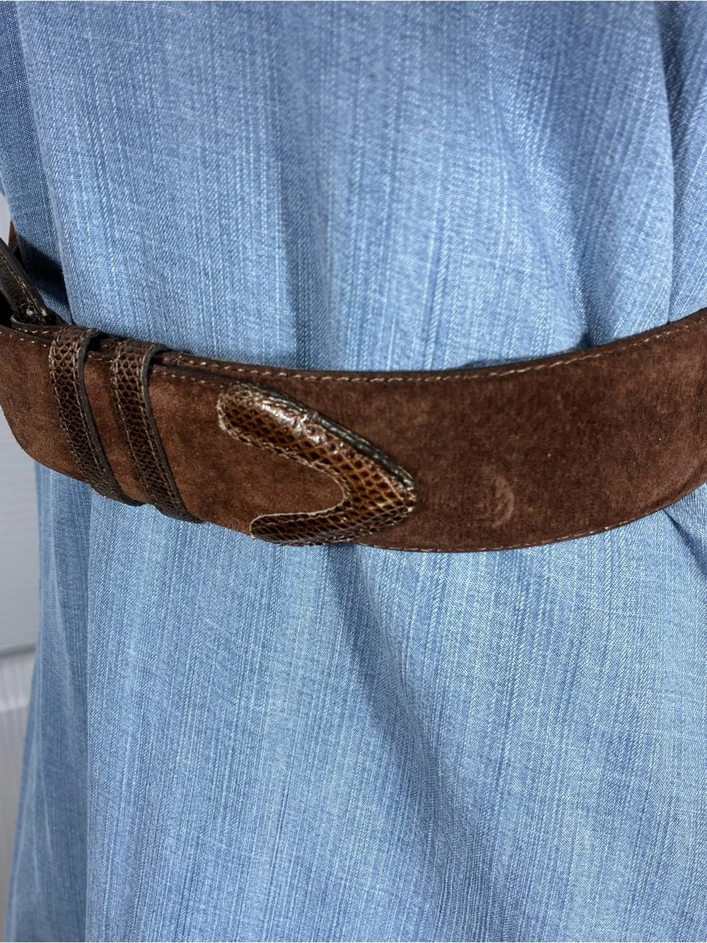 Torino Womens belt Sz M genuine suede chocolate brown made in USA